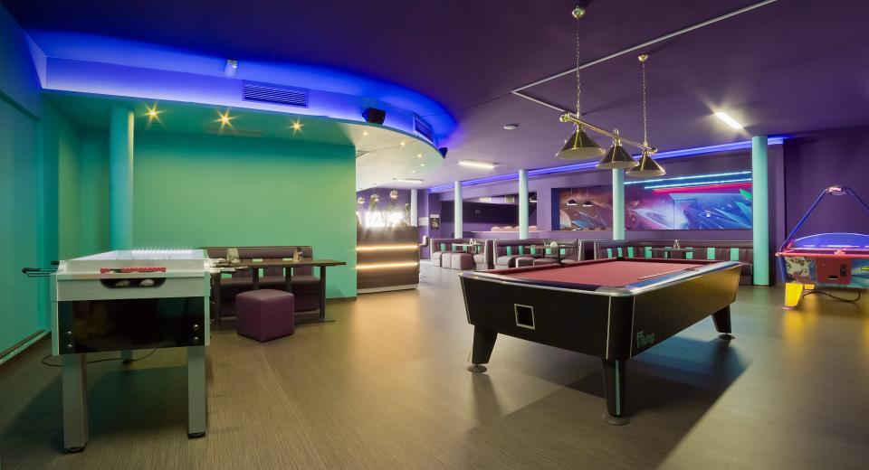 Hotel Domino Niemodlin ภายนอก รูปภาพ